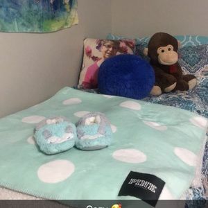 Twin XL bedding